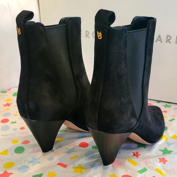 Veronica Beard Baxter Suede Western Chelsea Boots Size 9 MUST SELL! - Picture 11 of 16
